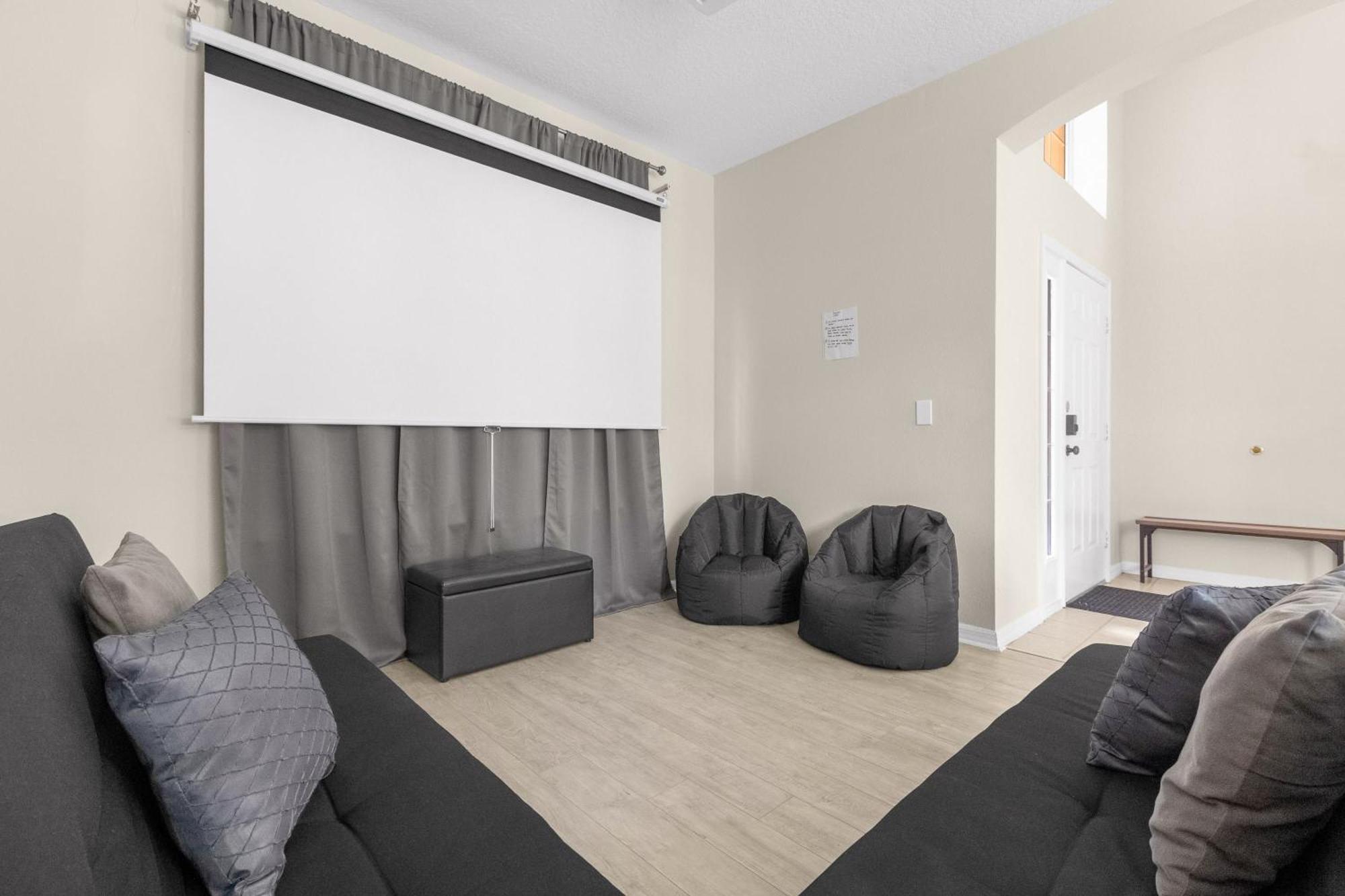 Large Spacious Home W Private Pool & Hot Tub Davenport Dış mekan fotoğraf